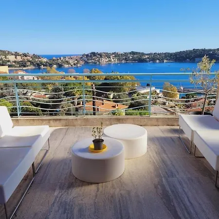 Luxury Floor Sea View In Sur